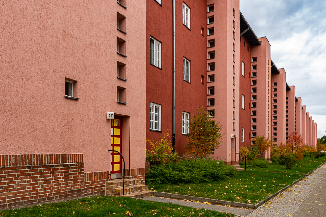 41 Complex bij Hufeisensiedlung door Johannes Itten 