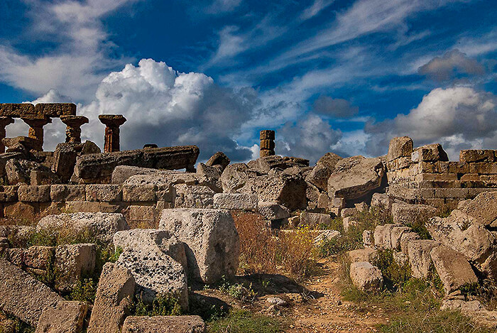 'Tempels bij Selinunte  op Sicilië'. Fotografie Anton Staartjes