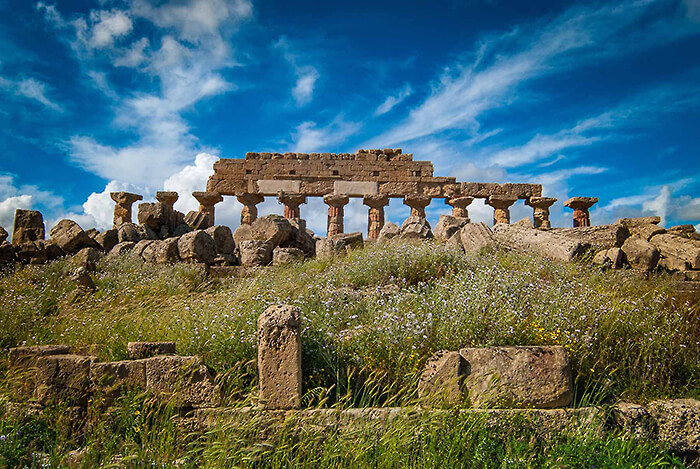'Tempels bij Selinunte  op Sicilië'. Fotografie Anton Staartjes